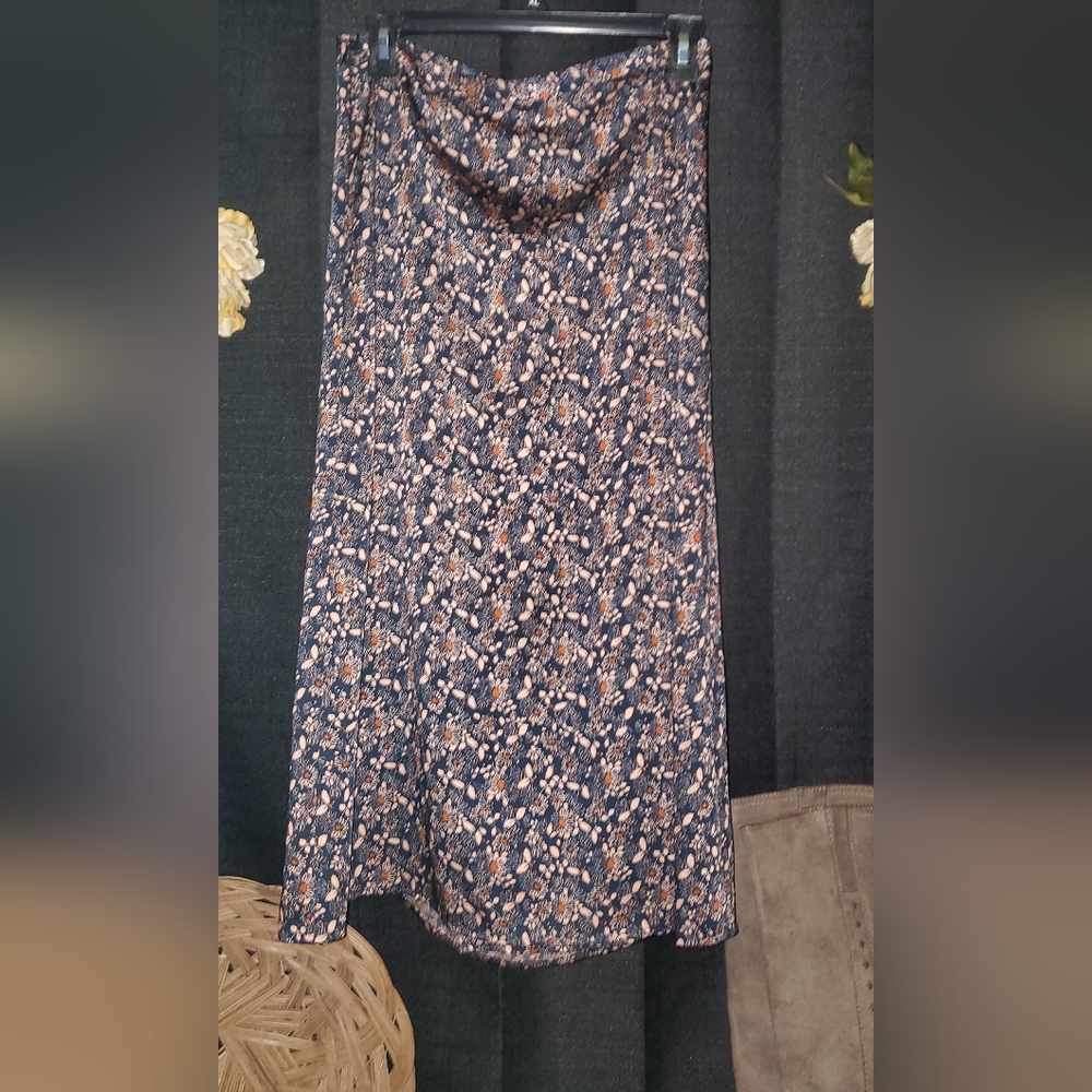 Treasure & Bond Navy Floral Midi Skirt